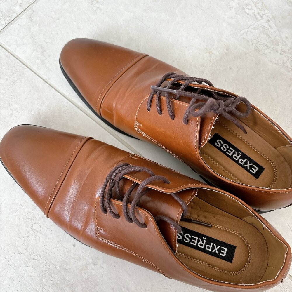 99% NEW EXPRESS SHOES, MENS SIZE 10